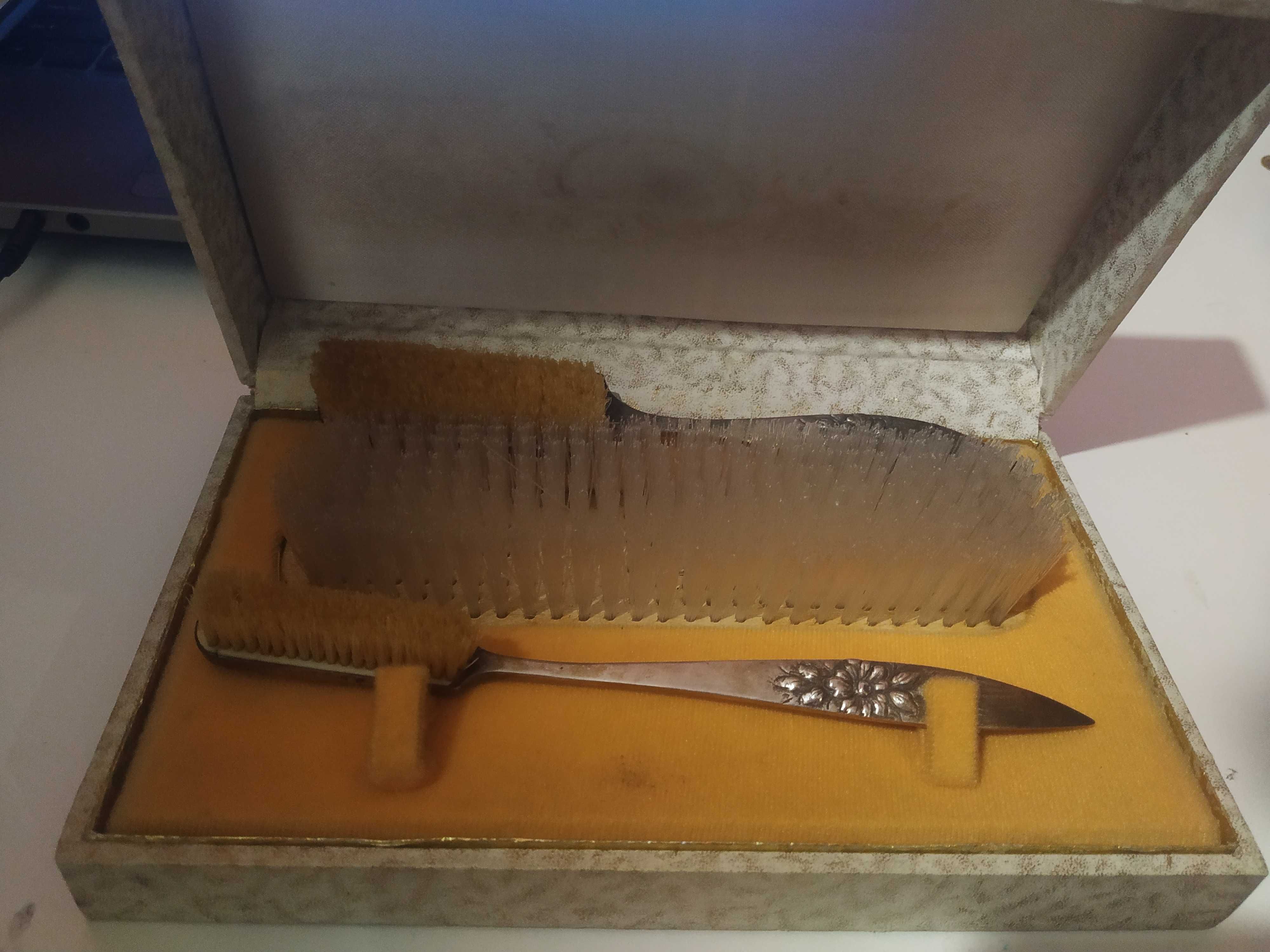Kit de engraxar sapato antigo e pente antigo para colecionadores