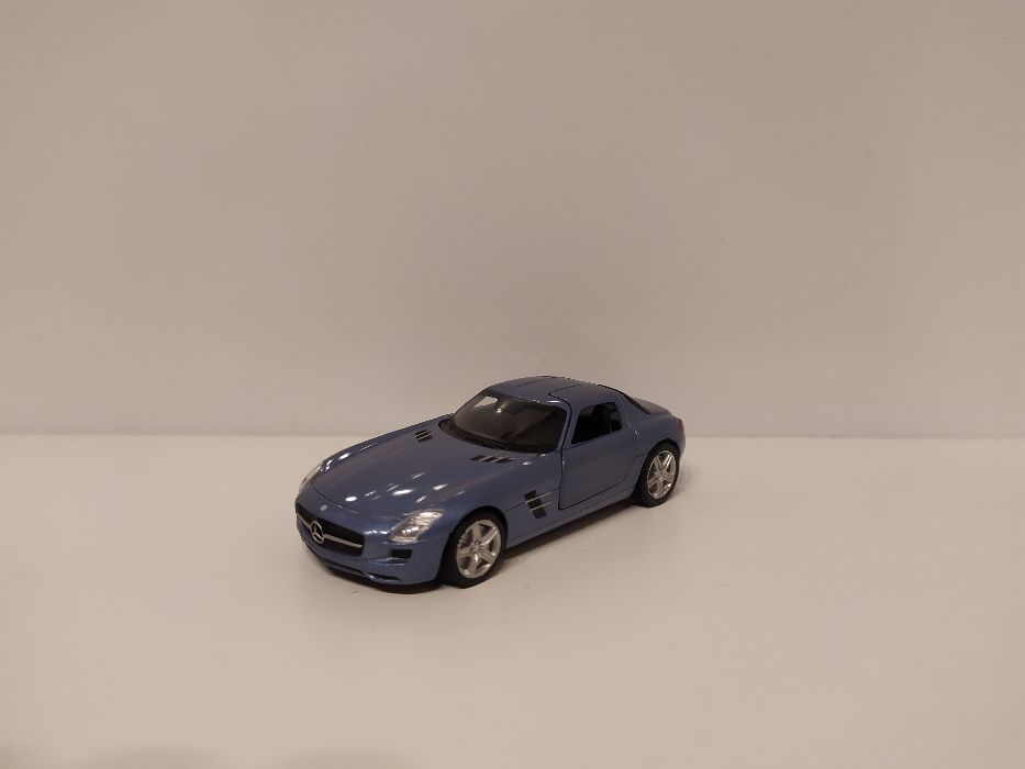 Minichamps 1:43 Mercedes Benz SLS AMG - JEDYNY