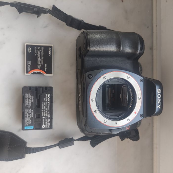 Цифровой зеркальной фотоаппарат