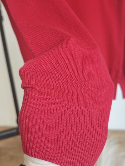 Czerwony sweter z długim rękawem i dekoltem w serek ZARA rozmiar XL kl