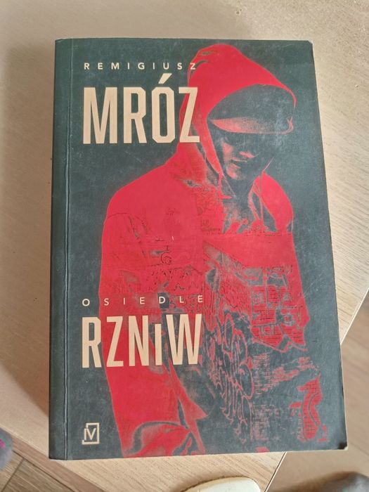 Osiedle RZNiW, Czarna Madonna - Remigiusz Mróz