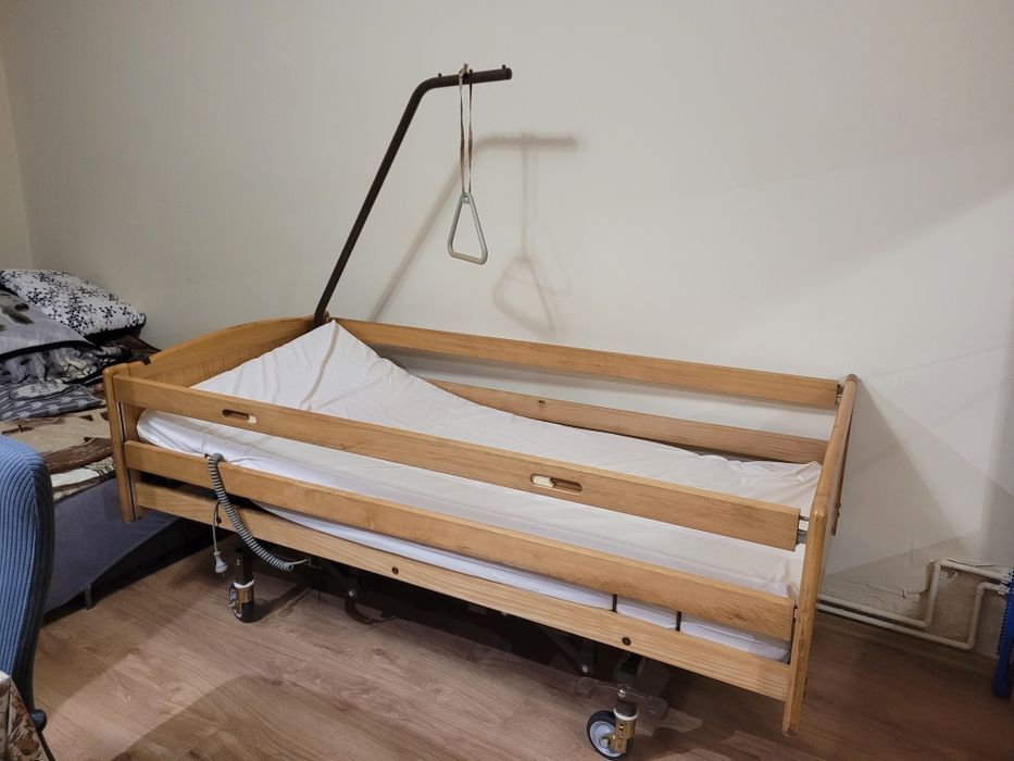 Łóżko rehabilitacyjne elektryczne