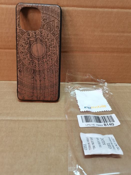 Drewniane etuii Kwmobile do Xiaomi Mi 11