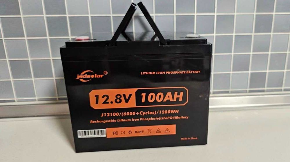 Новий акумулятор Jsdsolar 12 v 100 ah. LiFePO4, клас A