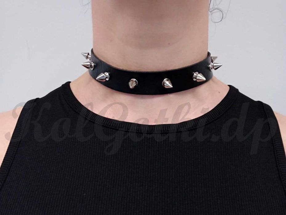 Чокер з шипами екошкіра декоративний ошийник готический чокер кожаный