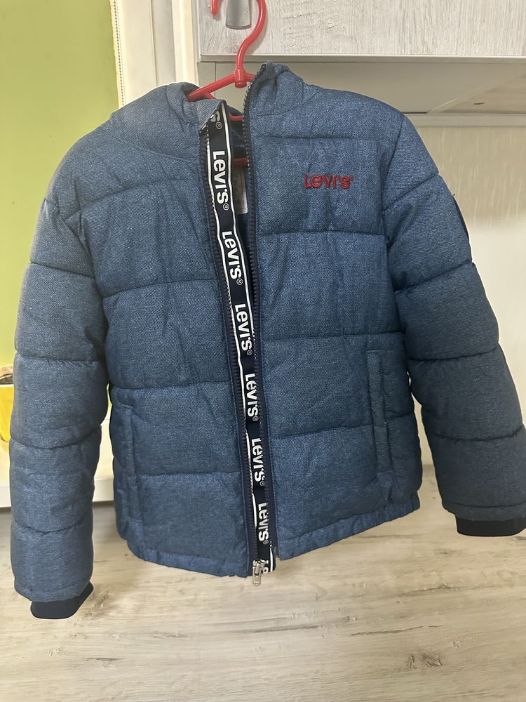 Утеплена куртка Levis