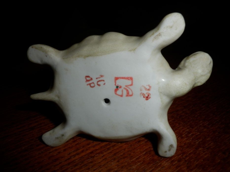 фарфоровая статуэтка Буратино на черепахе,СССР Киев