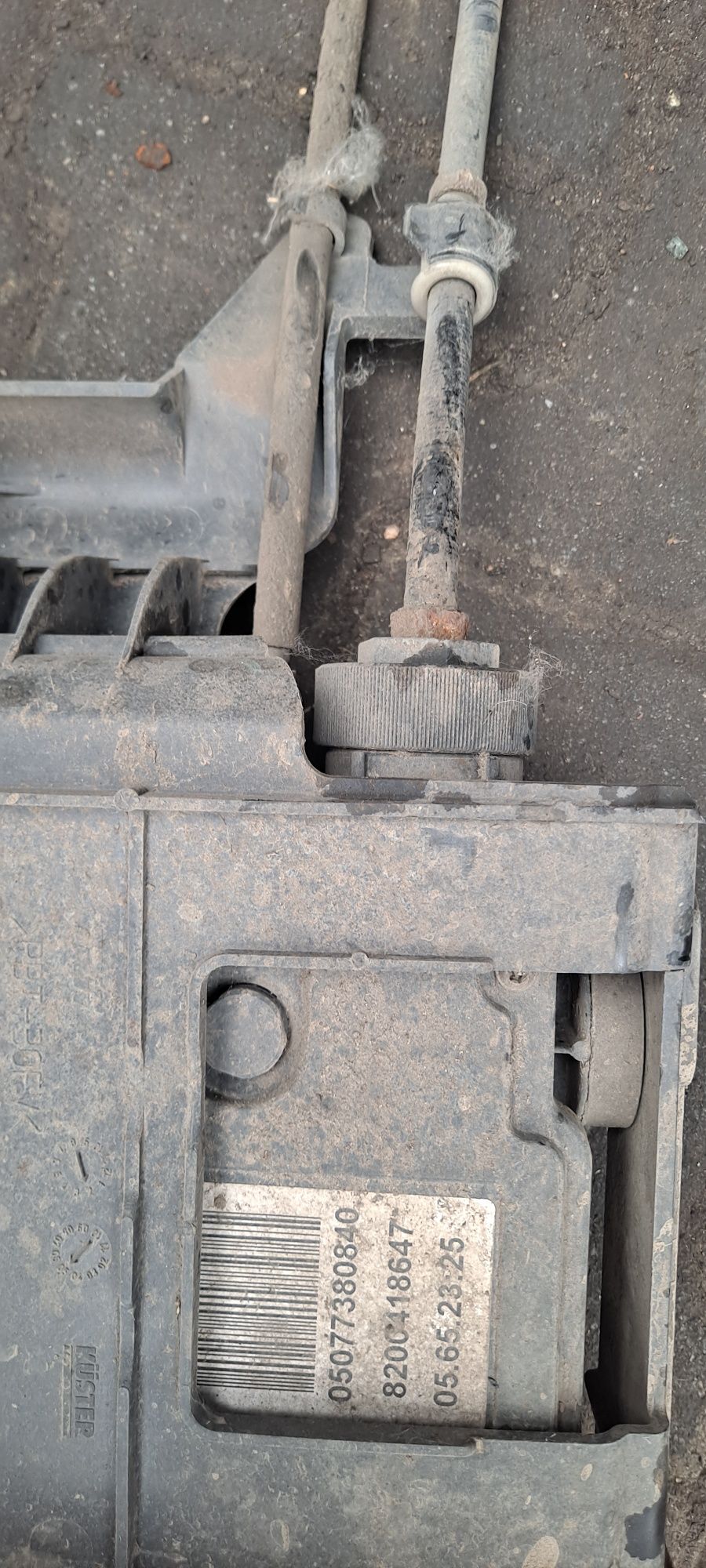 Mechanizm hamulca ręcznego Renault Scenic 2