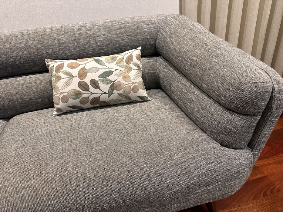 Sofá Moderno Super Confortavel