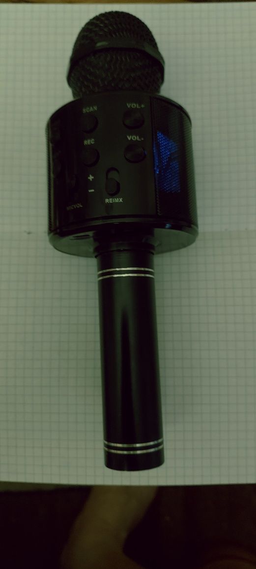 Mikrofon dla dzieci z Bluetooth i glosnikiem i modulatorem głosu