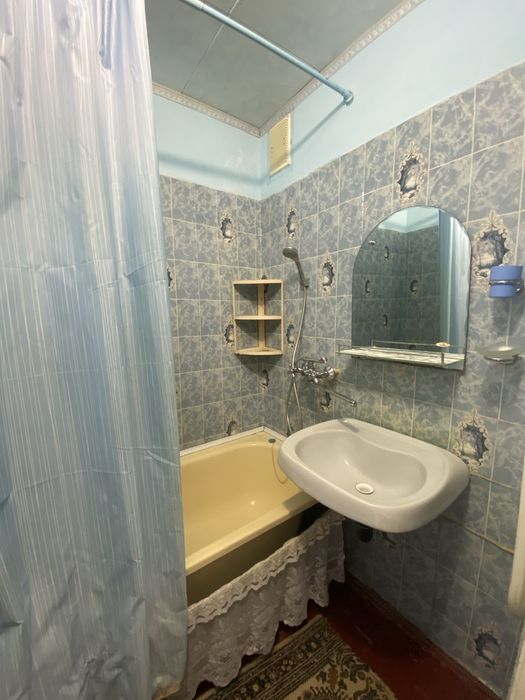 1 к Озерна вулиця Кармелюка