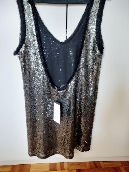 Vestido/ túnica com lantejoulas