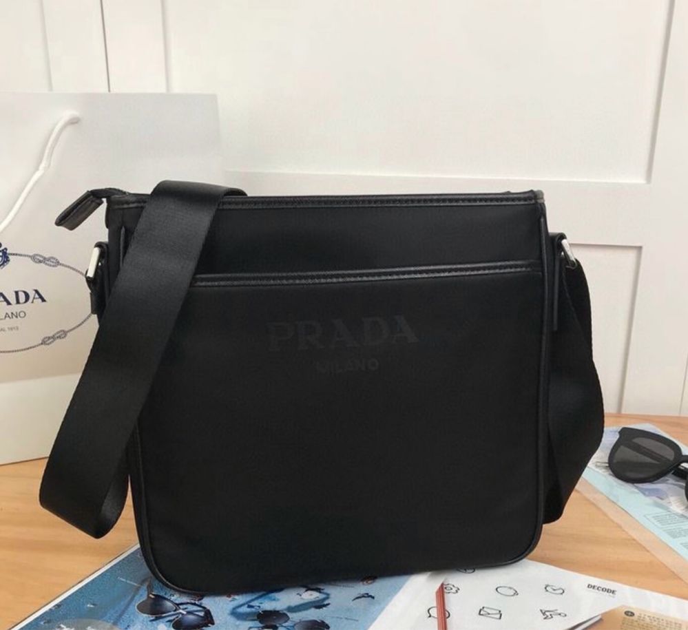 Нейлонова сумка Prada 2VH797 чорна loro louis чоловіча lacoste ami