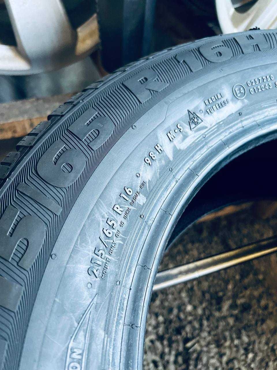 Шини Резина Зимові 215 65 16 Semperit Sped-Grip 2 4шт