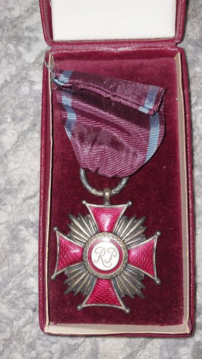 Srebrny Krzyż Zasługi RP II i PRL - 4szt