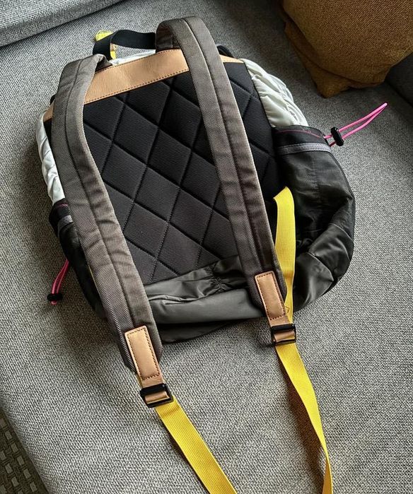 Великий кольоровий рюкзак bimba y lola білий хакі жовтий соломяний