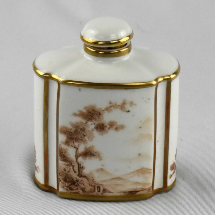 Frasco de perfume em porcelana decorado com paisagens e friso a ouro