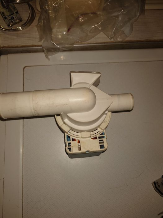 Продам насос для пральної машини.