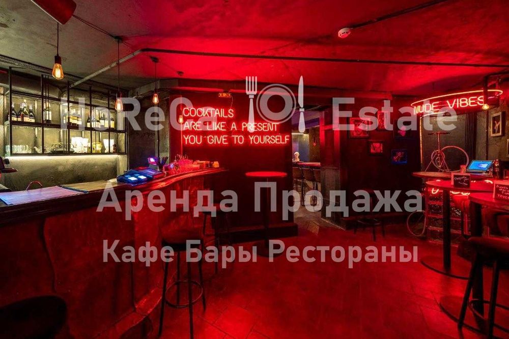 БЕЗ% Продажа. Фасад. Цоколь Кафе Паб Бар. 196м2 Подол