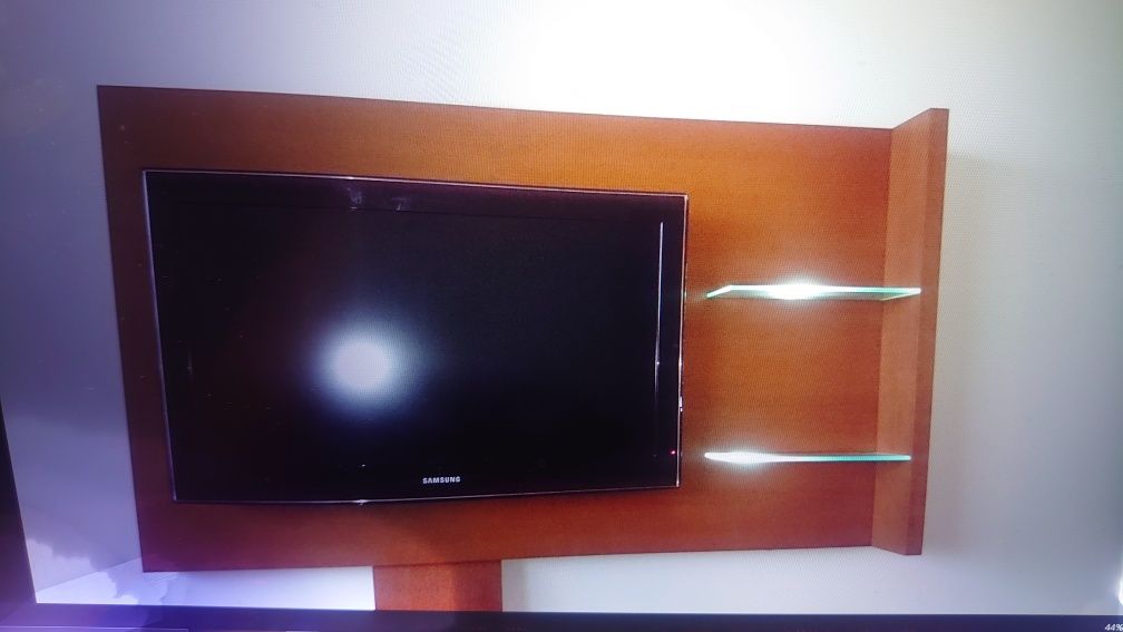 Panel ścienny pod telewizor