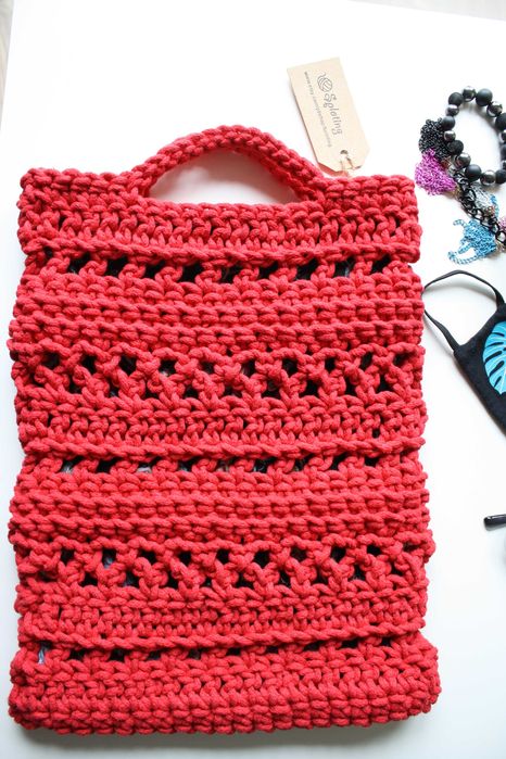 Czerwona torebka szydełkowa ażurowa, podszewka z kieszonką, bawełna