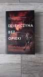 Dziewczyna bez opieki
