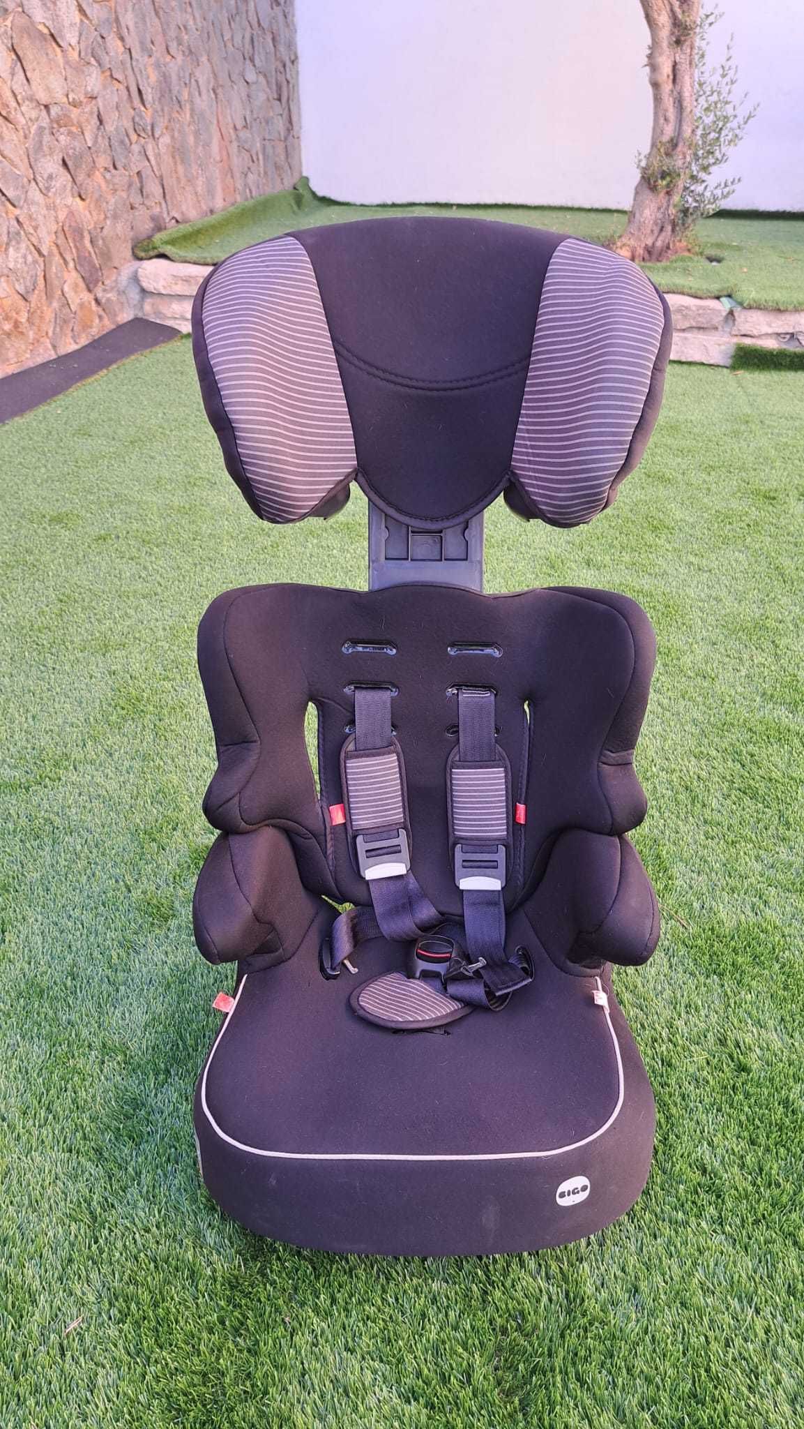 Cadeira Auto I-Size 100-150cm Preta (como novo)