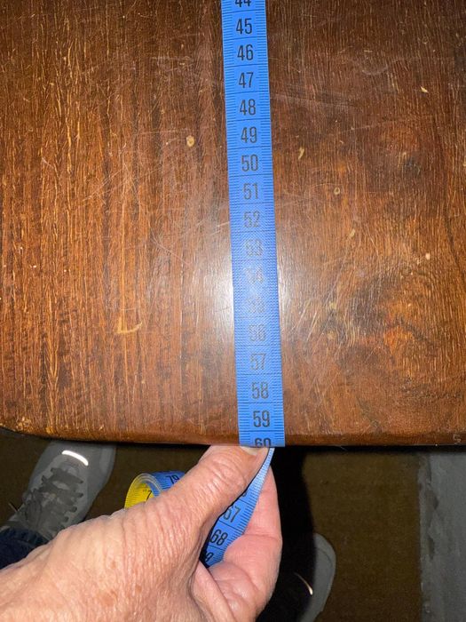 Mesinha de apoio de madeira maciça