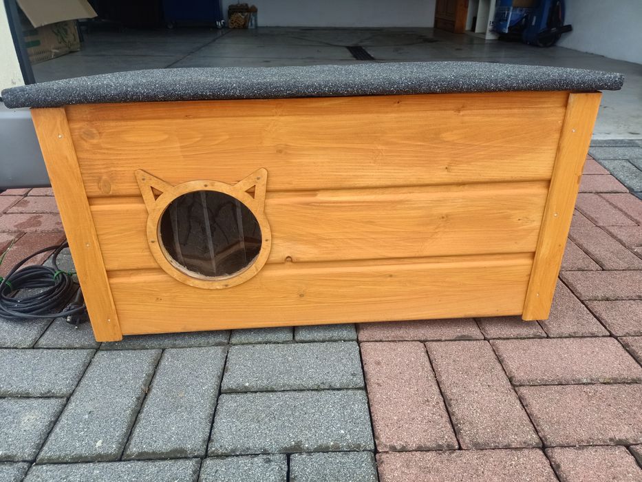 Domek  budka z matą grzewczą domek dla kota