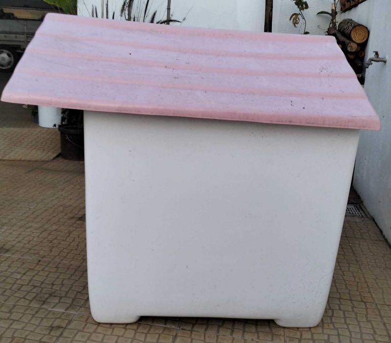 Casota para cão em PVC