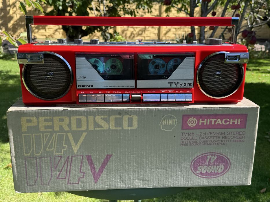 Продам магнитолу HITACHI W4V
