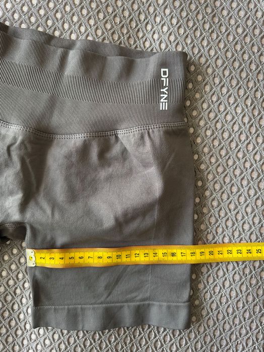 Шорти спортивні DFYNE