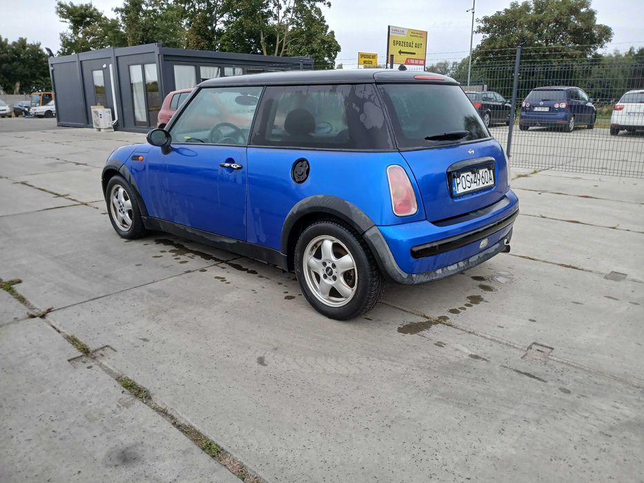 Mini Cooper 1,6 benzyna