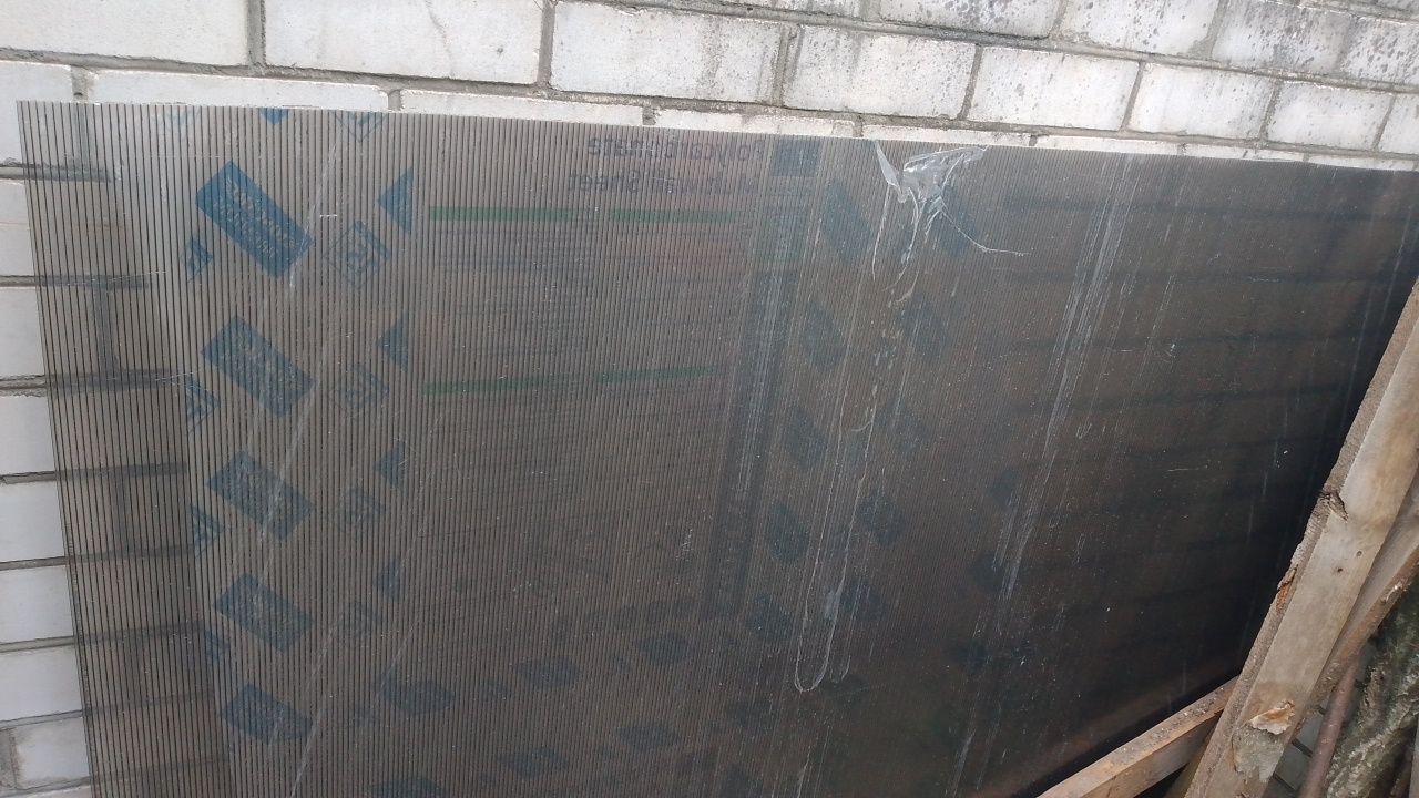 Поликарбонат 1.5 /2.12м.