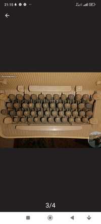 Maquina de escrever antiga de origem portuguesa