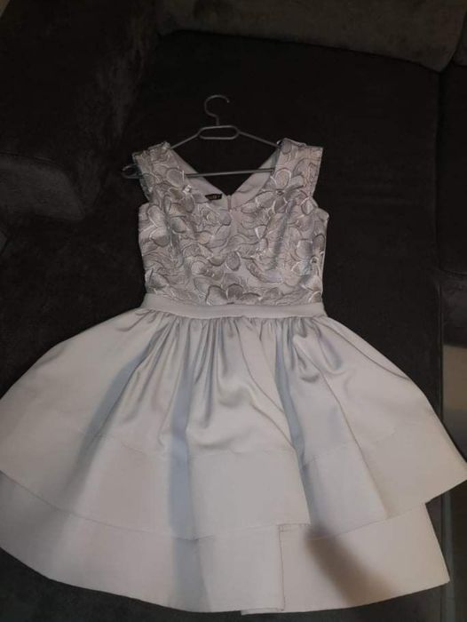 Piękna sukienka r. 36