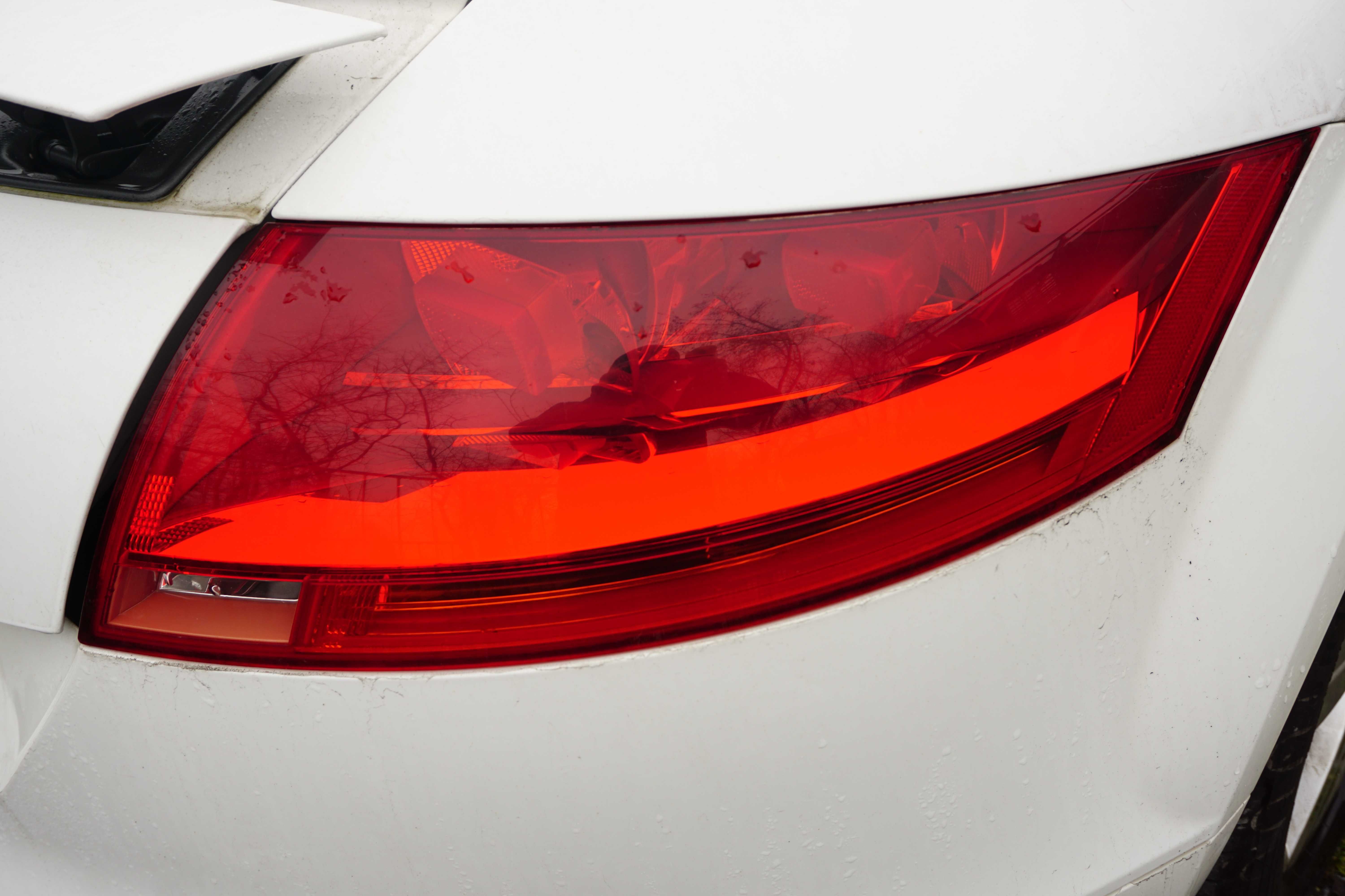 Audi TT 8J Coupe tylna lampa prawa lampa tył prawa Ładna*