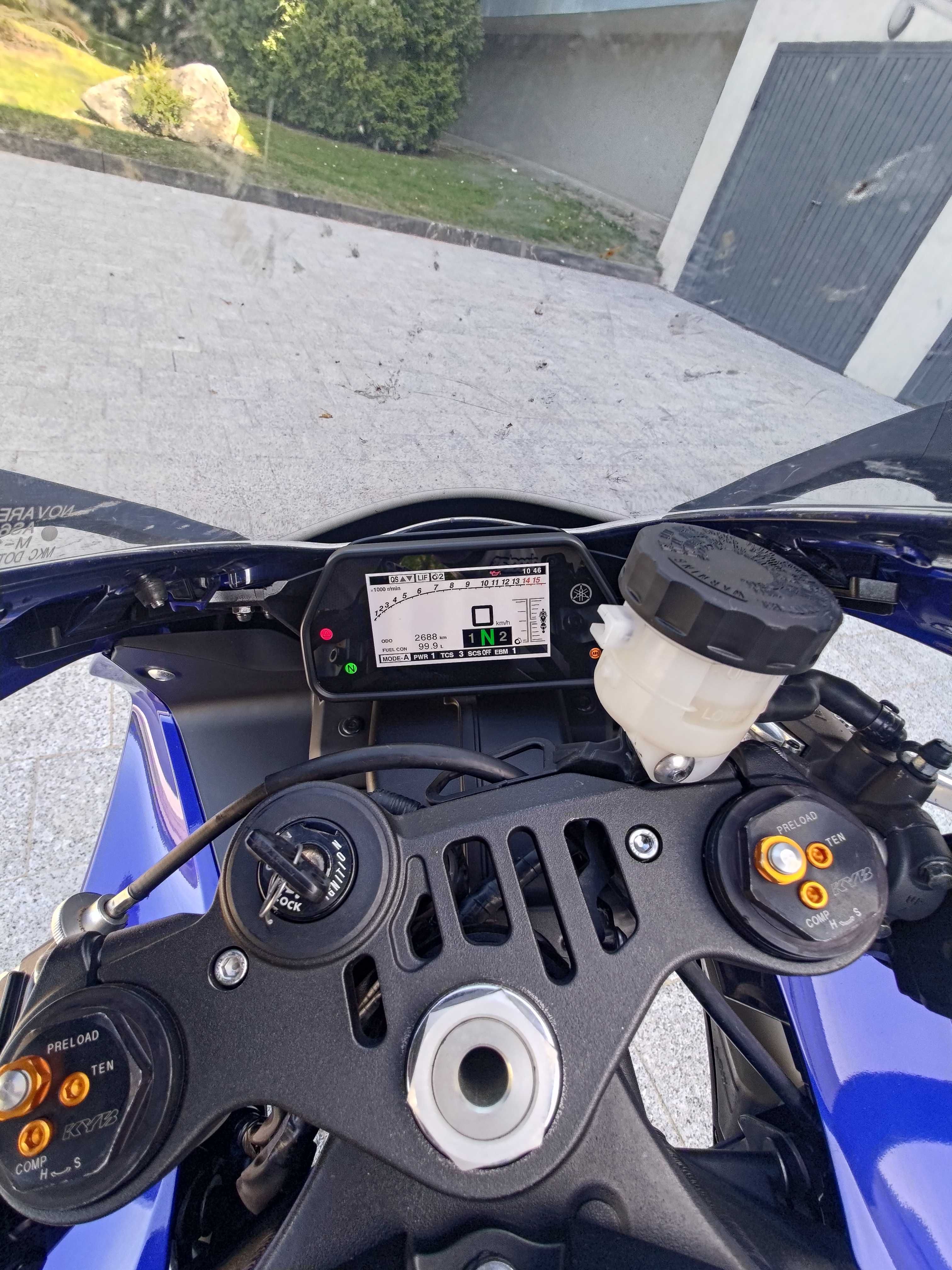 Yamaha R1 2021 rok, przebieg 1907km