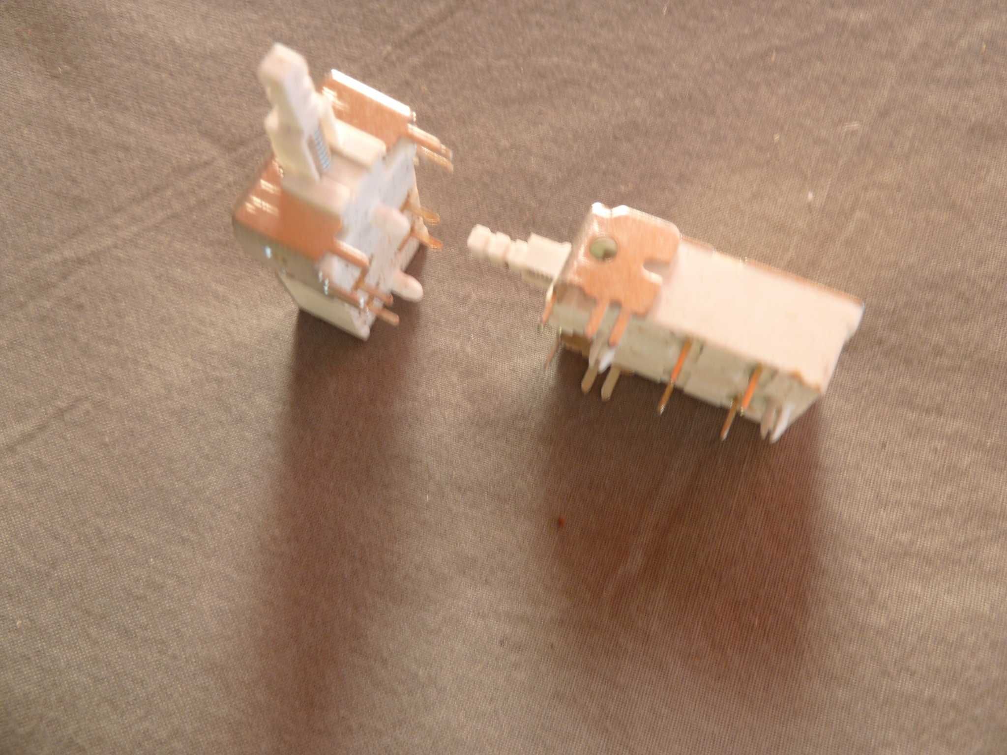 Przełącznik sieciowy model  KTC-A12B2