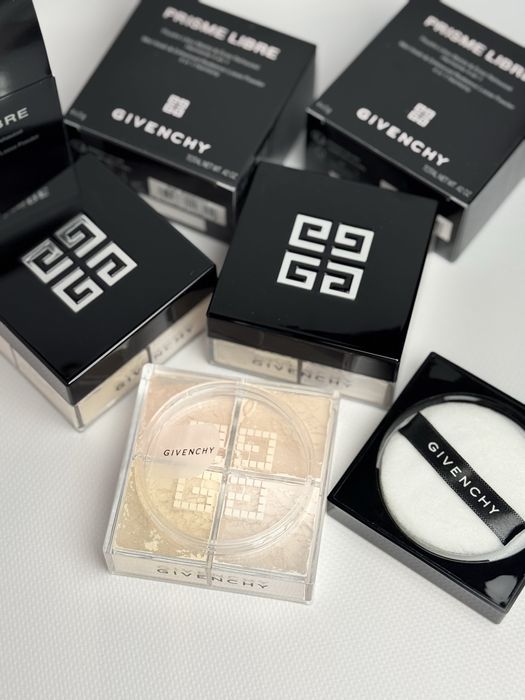 Пудра Givenchy 2 satin