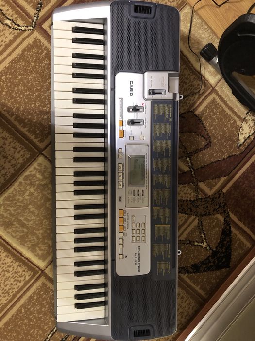 Синтезатор Casio LK 110