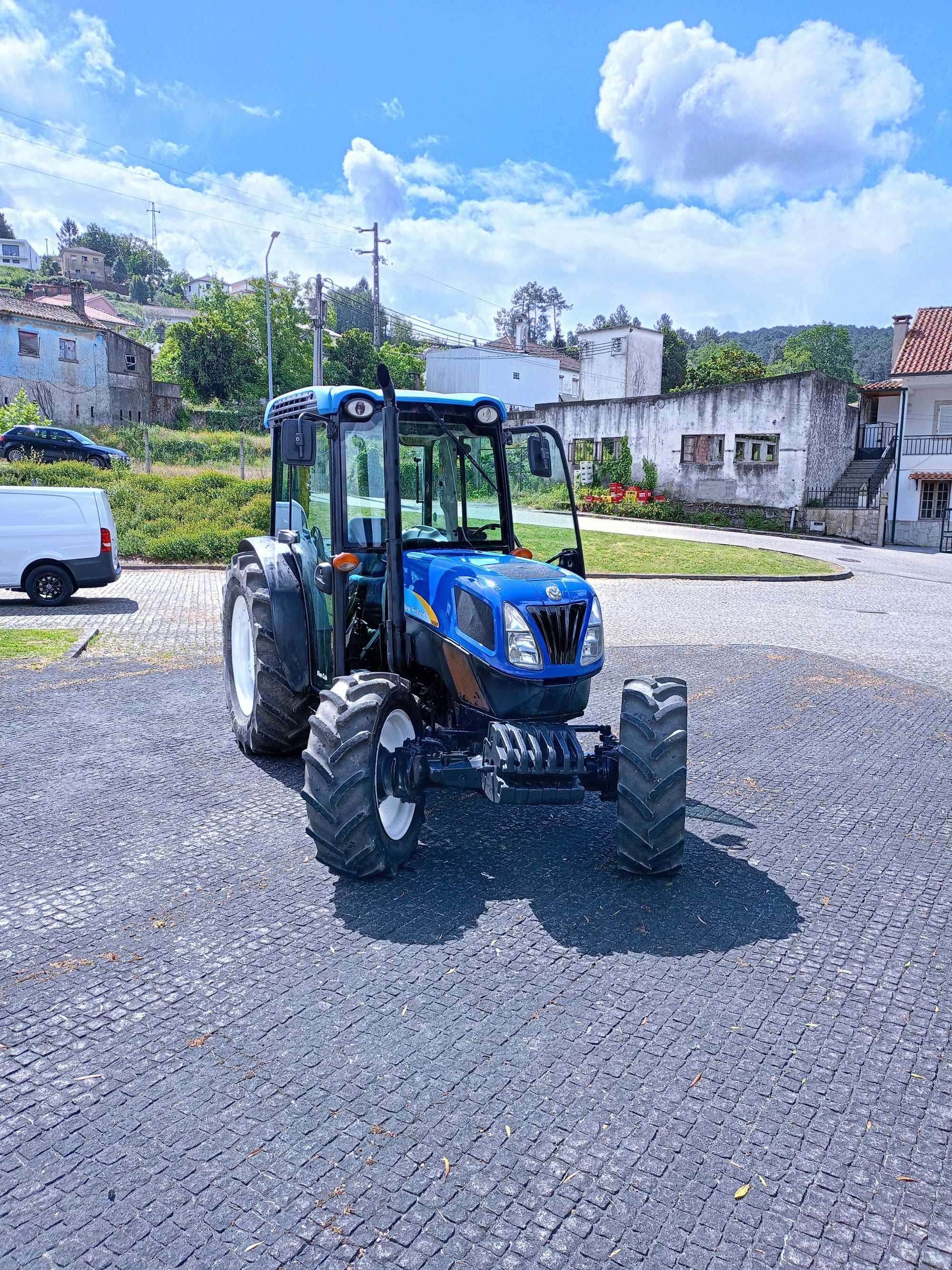 Trator New Holland T4050F