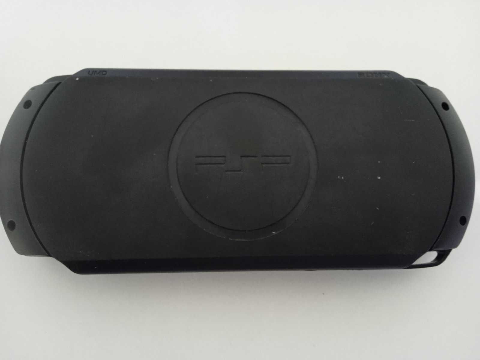 Ігрова приставка Sony PSP-E1004