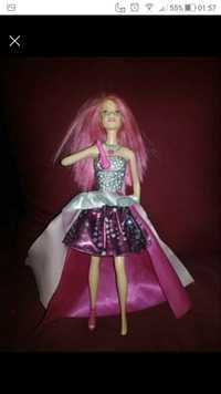 Barbie cantora