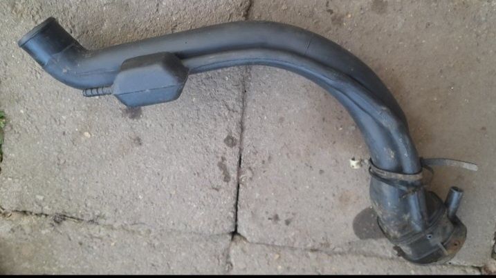 Горловина бензобака до Рено 25