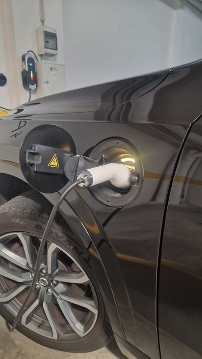 Volvo XC90 T8 Plug-in Hybrid