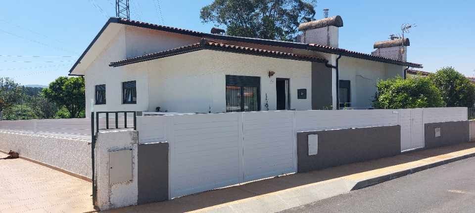 Vendo casa t3 valença