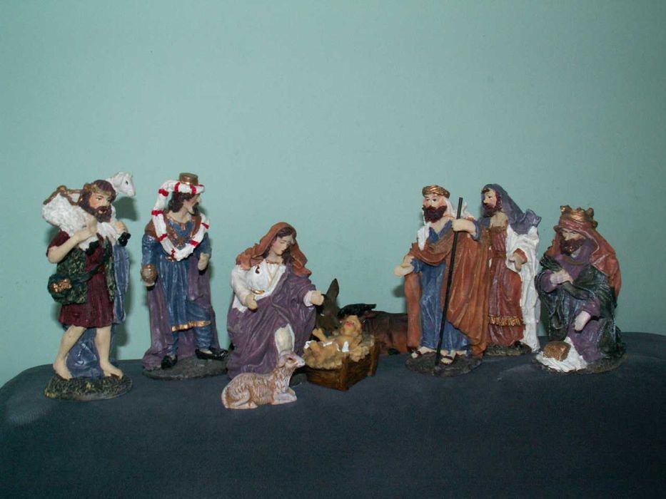 Figurki 14 cm do szopki Bożonarodzeniowej  -  Komplet figur -  szopka