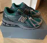 New Balance 1906R |44.5| 28.5 см| 10.5 US оригінал кросівки M1906RZM