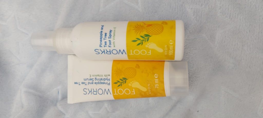Zestaw do pielęgnacji stóp od avon ananas